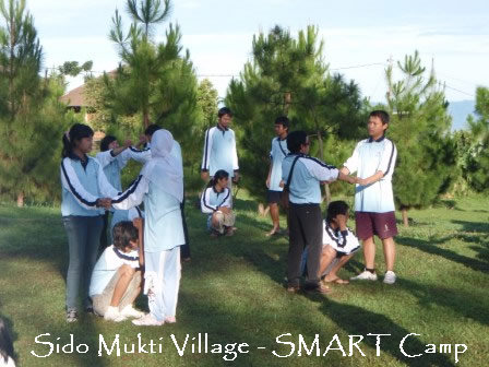 Salak Mountain Adventure Trainning Camp – Villa Sido
<div style='clear: both;'></div>
</div>
<div class='post-footer'>
<div class='post-footer-line post-footer-line-1'>
<span class='post-author vcard'>
Posted by
<span class='fn'>Zia EL Studio</span>
</span>
<span class='post-timestamp'>
at
<a class='timestamp-link' href='http://fotogambartas.blogspot.com/2013/04/tas-tajur-online.html' rel='bookmark' title='permanent link'><abbr class='published' title='2013-04-15T11:56:00-07:00'>11:56 AM</abbr></a>
</span>
<span class='reaction-buttons'>
</span>
<span class='post-backlinks post-comment-link'>
</span>
<span class='post-icons'>
<center>
<script type=